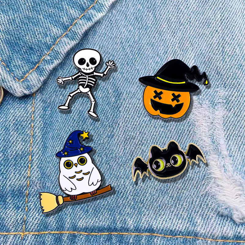 Halloween cartoon funny brooch - đánh giá và giá Cosplay Bat Prop