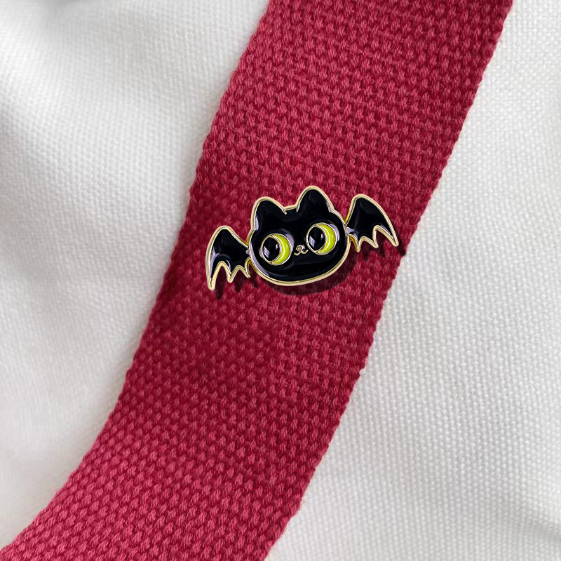 Halloween cartoon funny brooch - đánh giá và giá Cosplay Bat Prop